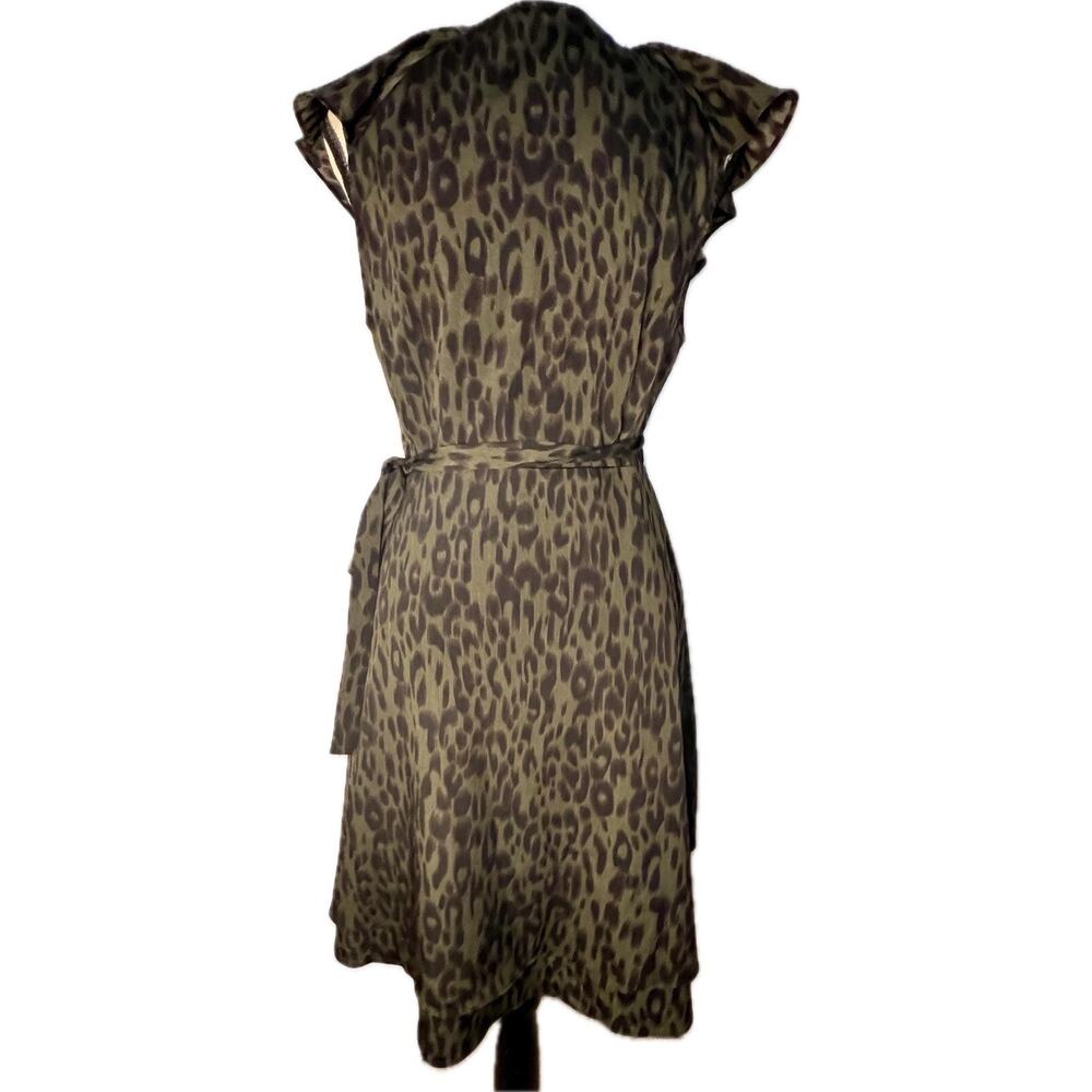 THML Green & Black Leopard Print V-neck Wrap Dress Flutter Sleeves Size Small - Picture 3 of 10